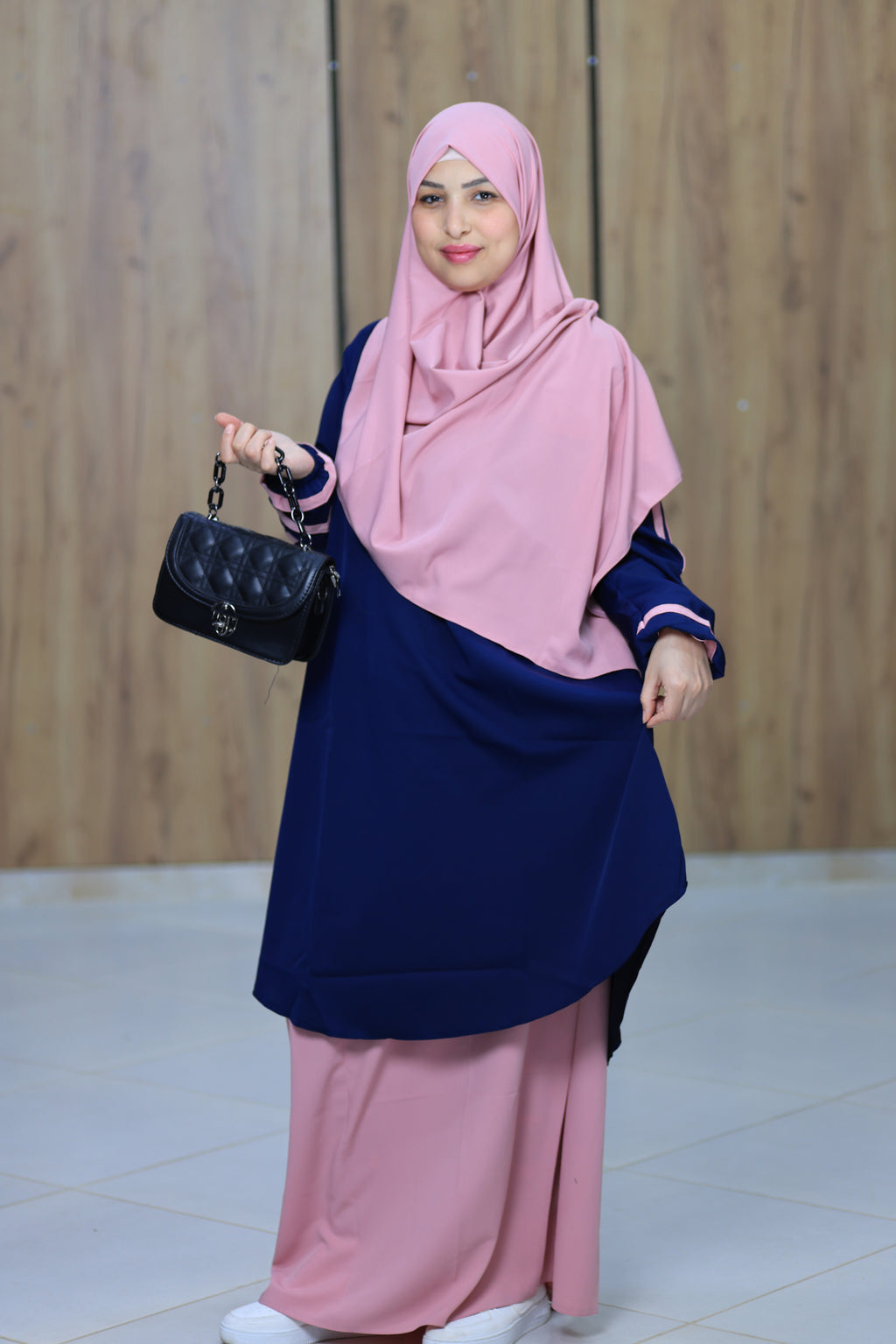 حجاب اديداس